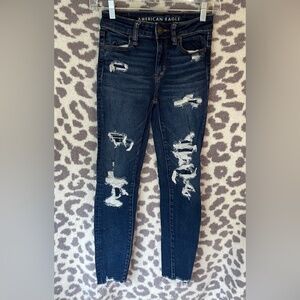 American Eagle distressed jeggings - 0 short